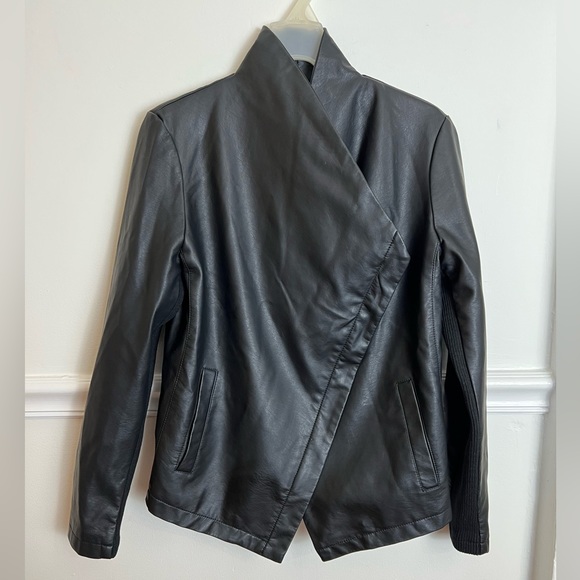 DAKOTA Gabrielle Faux Leather Moto Jacket - Picture 4 of 16
